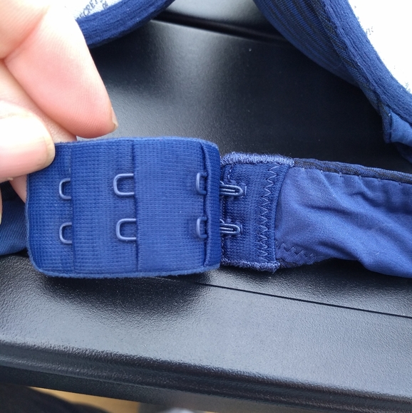 Victoria's Secret Uplift Semi Demi Bra Size 34B, Blue & Black Pattern, U… - Picture 7 of 11